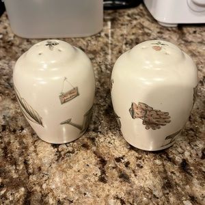 Pfaltzgraff Naturewood salt & pepper